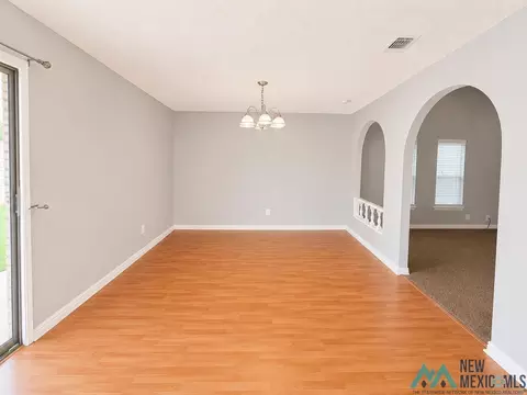 Living - 2016 Glenarm, Clovis, NM 88101 photo 4 of 7