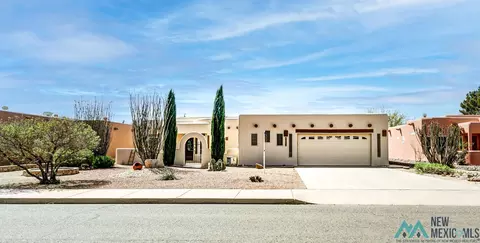 2424 SE Fairway Dr, Deming, NM 88030