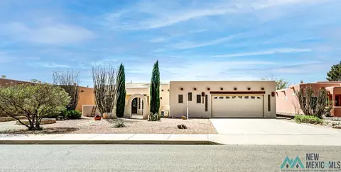 2424 SE Fairway Dr, Deming, NM 88030