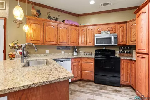 1633 Arbor Dr, Clovis, NM 88101 photo 9