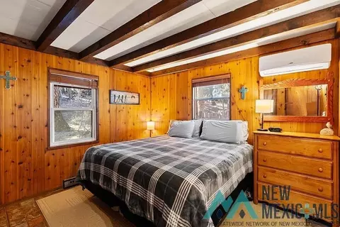 Bedroom - 606 5th St, Cloudcroft, NM 88317 photo 6 of 12