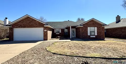 4529 Sandstone Dr, Clovis, NM 88101