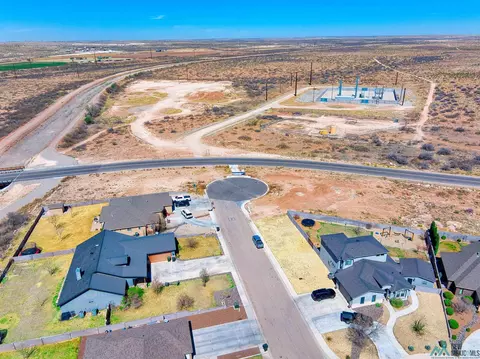 2129 Quail Holw, Carlsbad, NM 88220