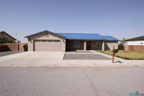 1209 Los Luna Dr, Deming, NM 88030