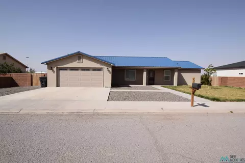 1209 Los Luna Dr, Deming, NM 88030