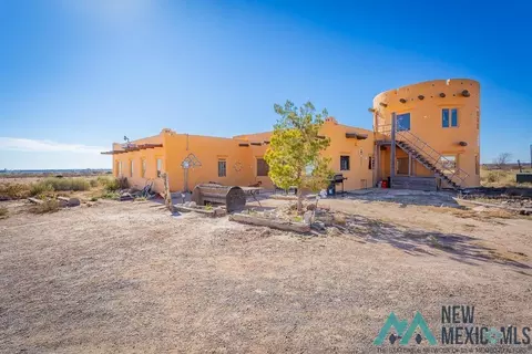 353 N Red Bridge Rd, Roswell, NM 88201