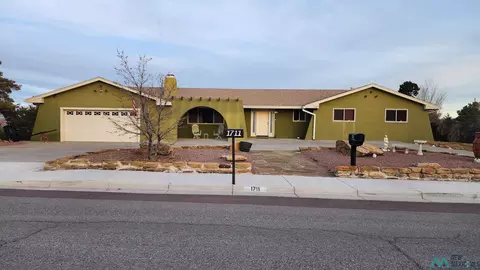 1711 Linda Dr, Gallup, NM 87301