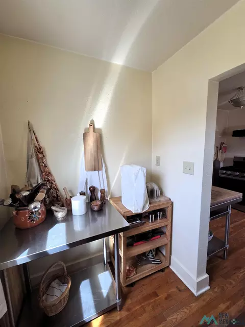 Kitchen - 1620 Gidding St, Clovis, NM 88101 photo 5 of 6