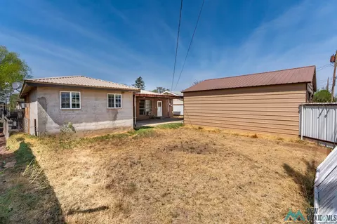 Exterior - 913 Mora St, Clovis, NM 88101 photo 7 of 7