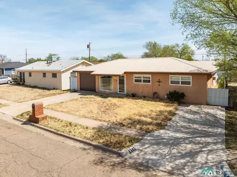 913 Mora St, Clovis, NM 88101 photo 2