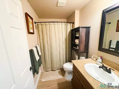 Bath - Undisclosed, Clovis, NM 88101 photo 1 of 3