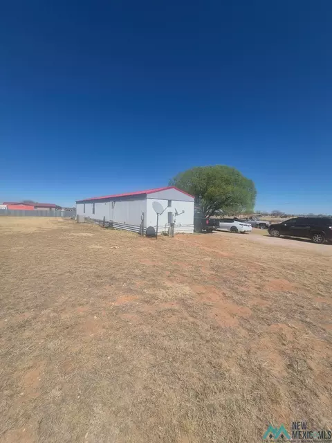 1952 S Roosevelt Rd 8 Rd, Portales, NM 88130