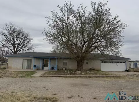 302 E Charleston Rd, Roswell, NM 88203
