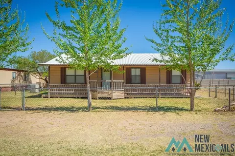 5705 Kincaid Dr, Roswell, NM 88203