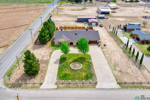 5002 Los Nogales Dr, Carlsbad, NM 88220