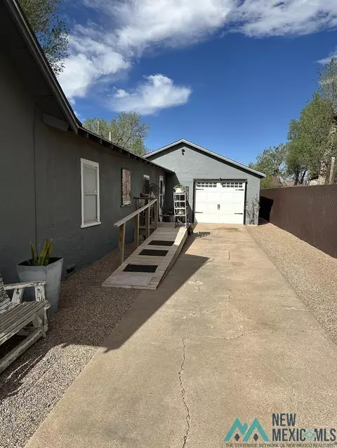 Exterior - 2116 N Ross St, Clovis, NM 88101 photo 4 of 4