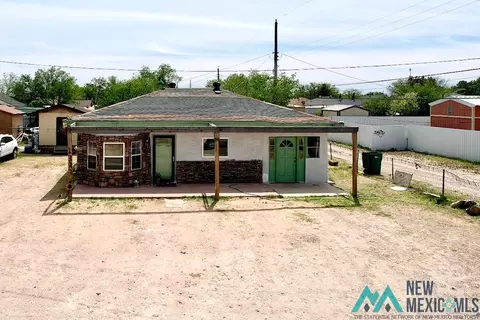 1327 S Perry St, Hobbs, NM 88240