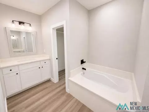 Bath - 1532 Sr 77 Hwy, Clovis, NM 88101 photo 2 of 5