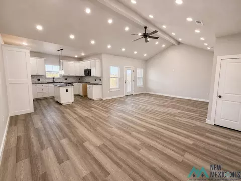 Living - 1532 Sr 77 Hwy, Clovis, NM 88101 photo 2 of 3