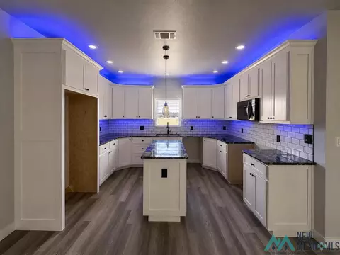 Kitchen - 1532 Sr 77 Hwy, Clovis, NM 88101 photo 3 of 3