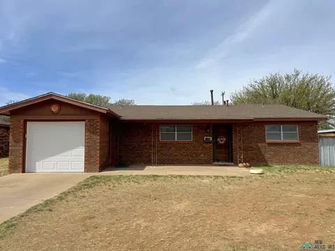 132 Sandy Ln, Clovis, NM 88101