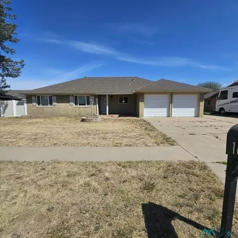 1624 Jonquil Park Dr, Clovis, NM 88101