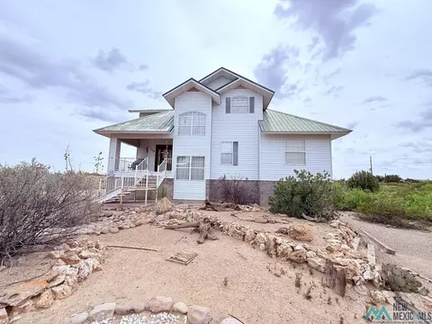 108 Canadian Circle St, Elephant Butte, NM 87935