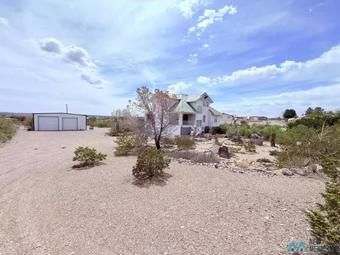108 Canadian Circle St, Elephant Butte, NM 87935