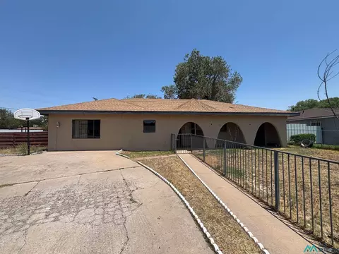 1701 S Stanton Ave, Roswell, NM 88203