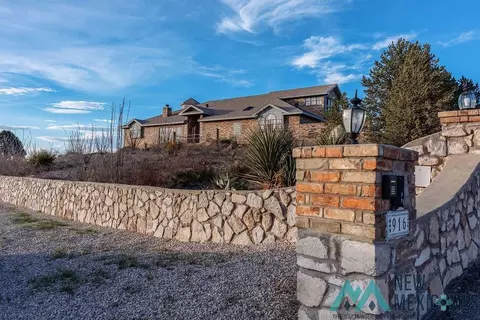 916 Fountain Dr, Carlsbad, NM 88220