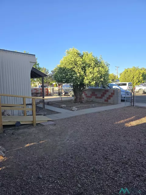 3018 S 9th St, Deming, NM 88030