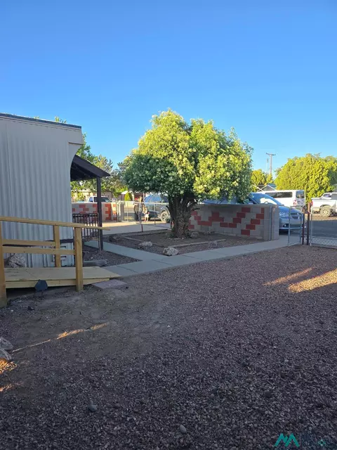 3018 S 9th St, Deming, NM 88030