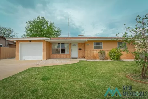 1808 W Sears Ave, Artesia, NM 88210
