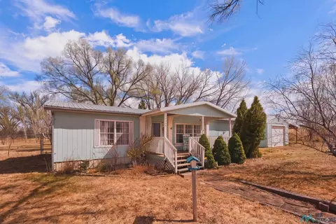 505 14th St, Springer, NM 87747