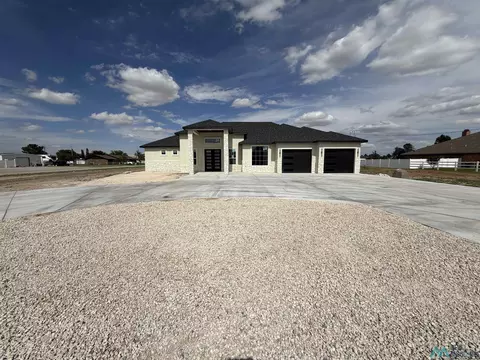 8124 N Tomlinson, Hobbs, NM 88242