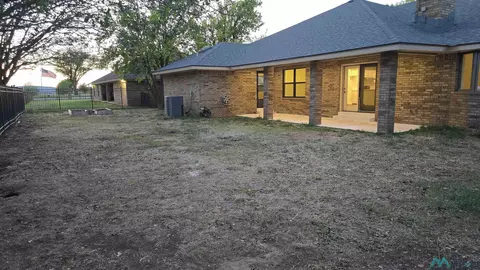 Exterior - 413 Diamondhead Dr, Clovis, NM 88101 photo 5 of 6