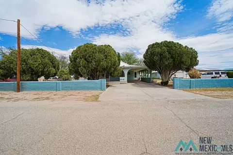 1502 Hill Sts, Carlsbad, NM 88220
