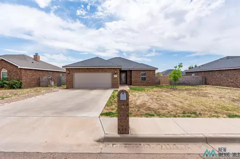 217 Almond Tree Ln, Clovis, NM 88101