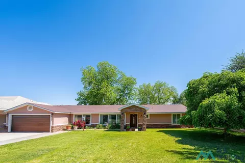 1308 W Riverside Dr, Carlsbad, NM 88220