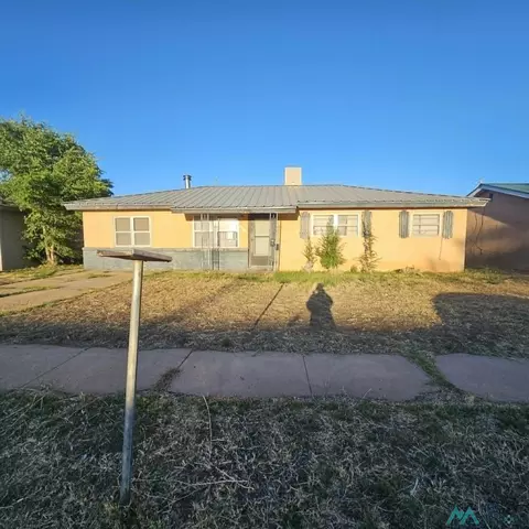 1013 Cypress St, Clovis, NM 88101