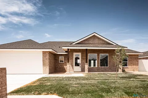 208 Primrose Pt, Clovis, NM 88101