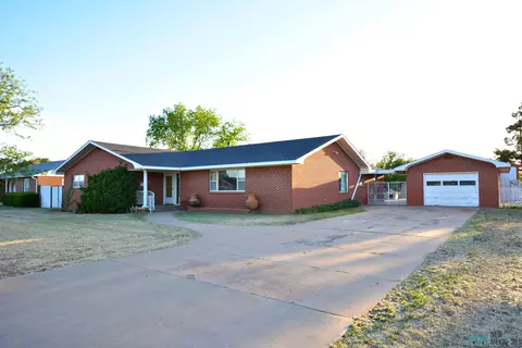 1320 S Ave F, Portales, NM 88130