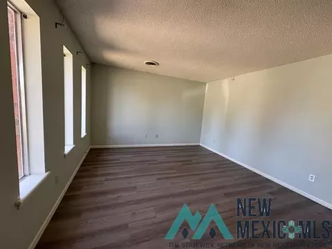 Living - 309 Sunland Dr, Clovis, NM 88101 photo 1 of 4