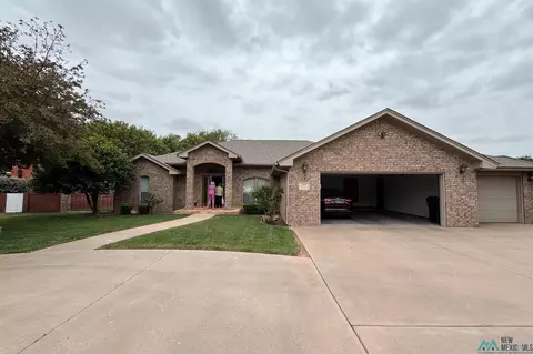 1725 St Andrews Dr, Clovis, NM 88101