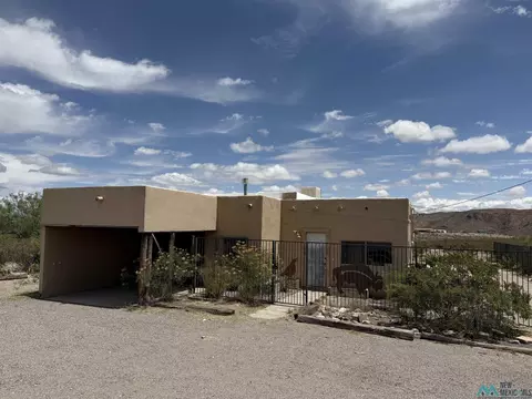 907 Lucky St, Truth Or Consequences, NM 87901
