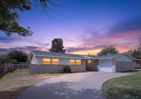 608 E Mescalero Rd, Roswell, NM 88201