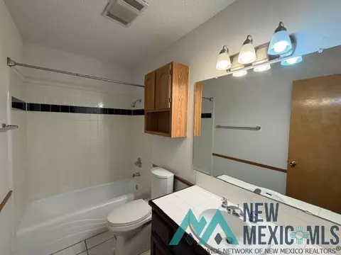 Bath - 213 Wilmington Cir, Clovis, NM 88101 photo 1 of 4