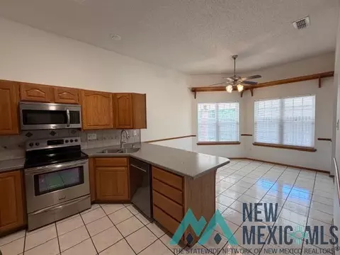 Kitchen - 213 Wilmington Cir, Clovis, NM 88101 photo 2 of 3