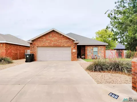 200 Almond Tree Ln, Clovis, NM 88101