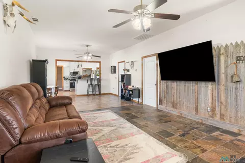 Living - 615 Gidding St, Clovis, NM 88101 photo 2 of 3